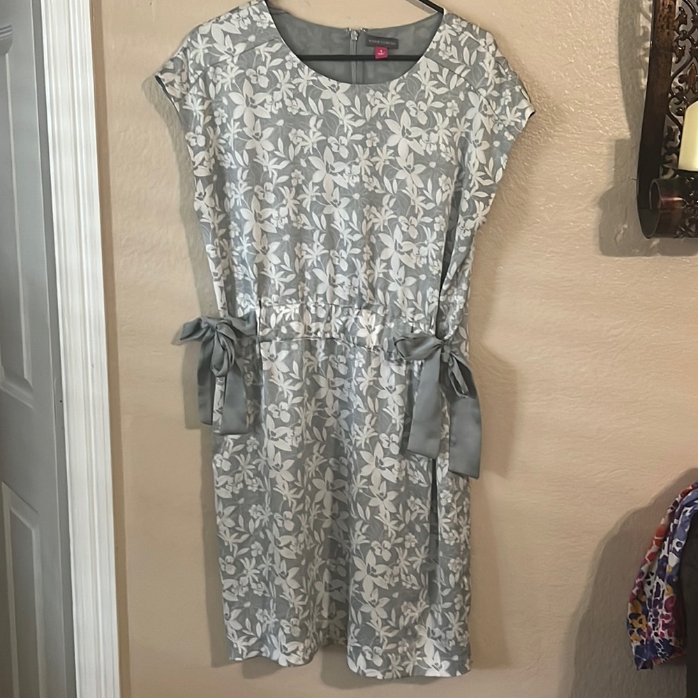 Vince Camuto dress, size 8 and is in perfect condition.